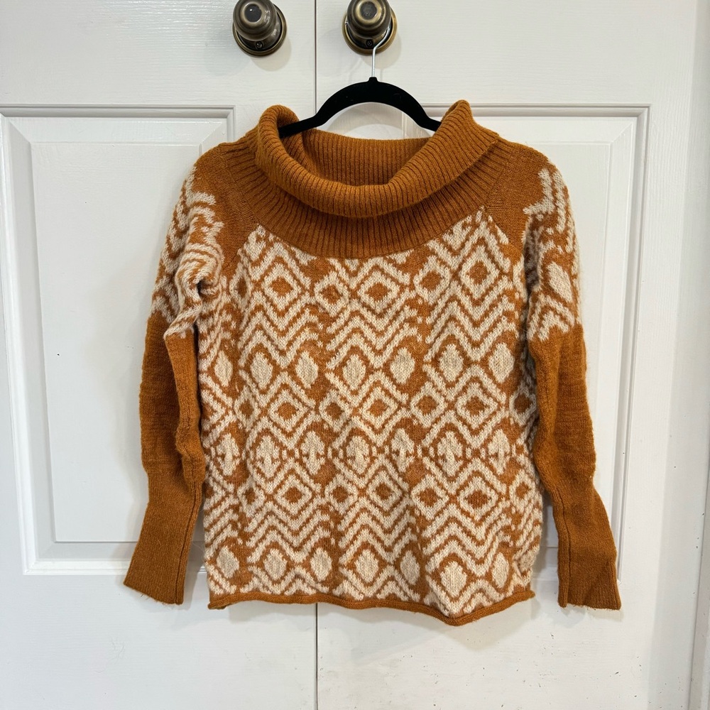 Free People Patterned Cream and Orange Sweater Size M